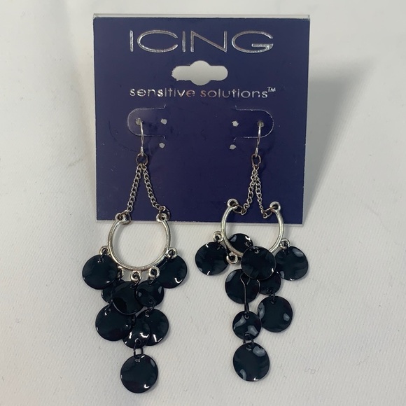 Icing Chandelier Earrings For Sensitive Ears - Black/Silver - Picture 1 of 2